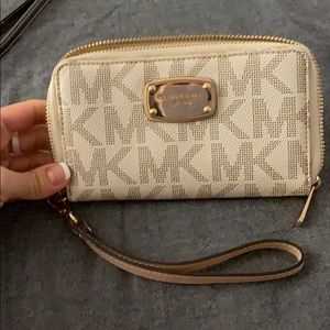Small Michael Kors wallet